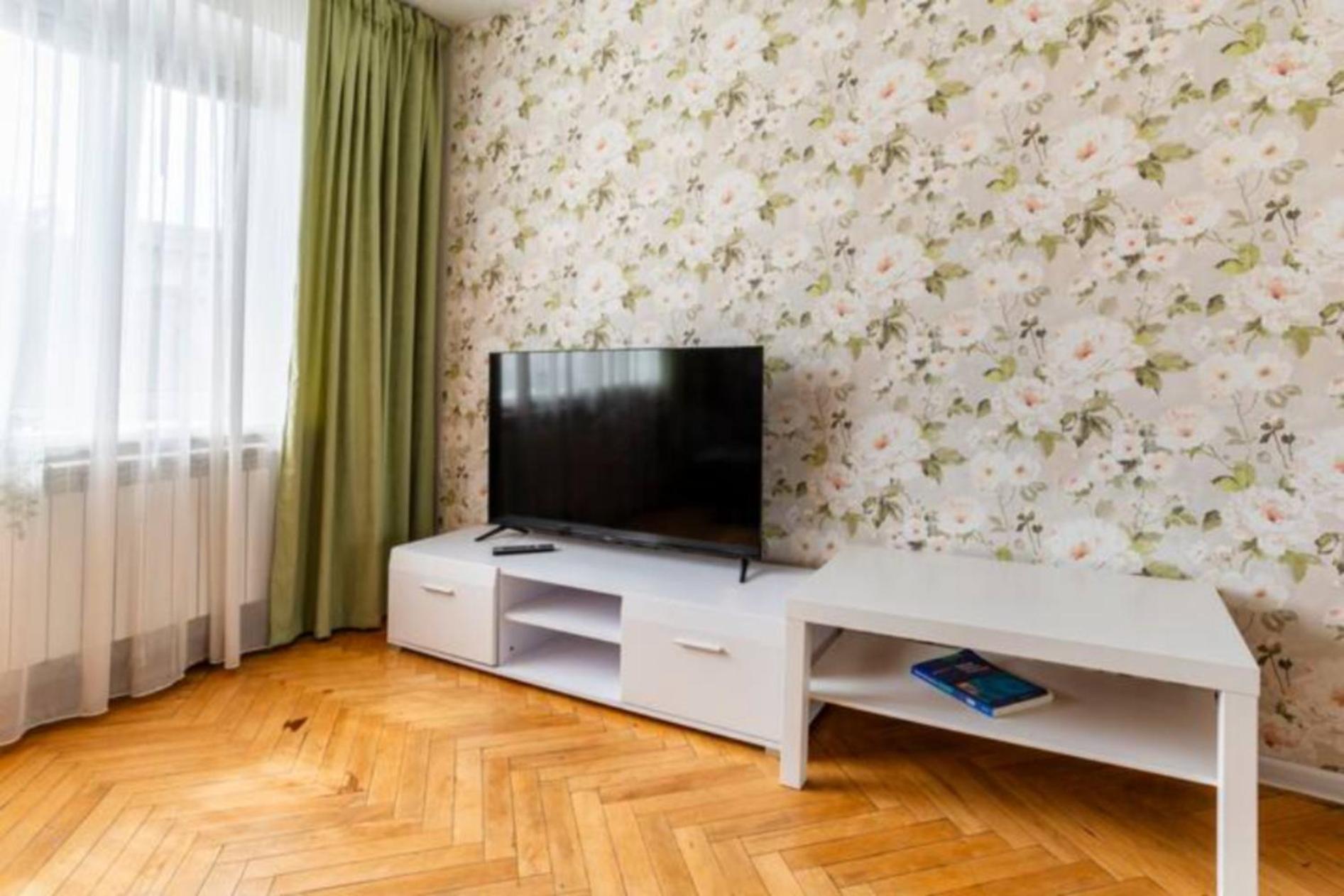 Затишна 2К Квартира З Усім Необхідним Для Життя Поряд З Метро Дарниця Kiew Exterior foto